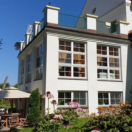 Bed & Breakfast Dwor Nad Jeziorem W Bieniaszach *