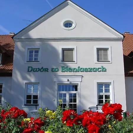 Bed & Breakfast Dwor Nad Jeziorem W Bieniaszach